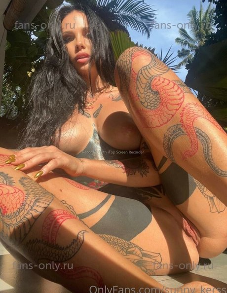 Ksusha Krasivchik estrella del arte foto