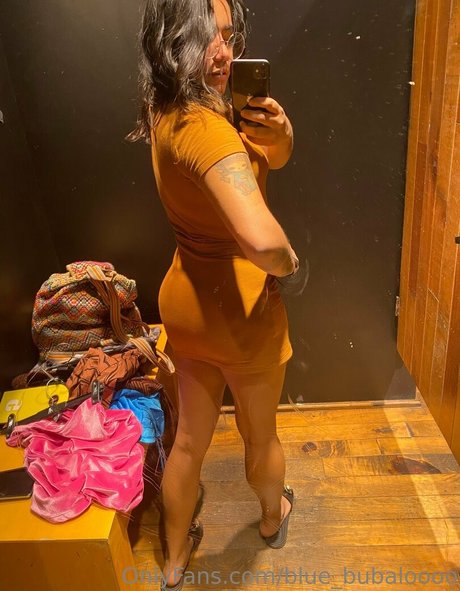 blue bubaloooo estrella porno atractiva fotos