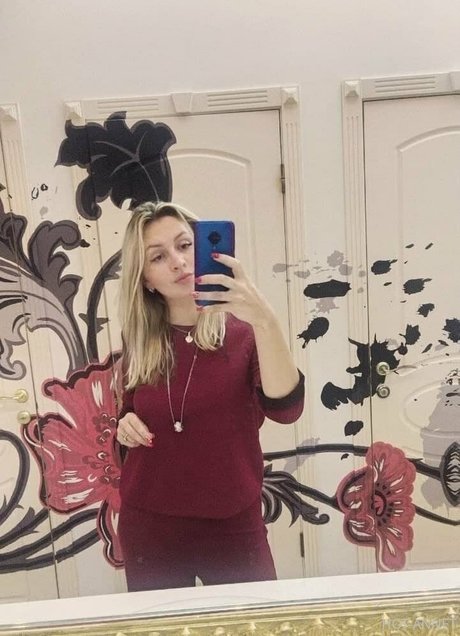 anna bellla actriz erótica galerías