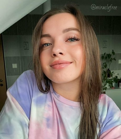 thickbabyzara star du porno exclusive photo