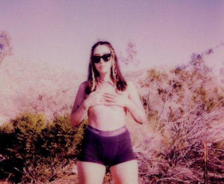 Elohim modelo adulto galerías