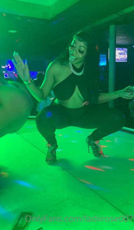 bodyonrose estrella porno hd fotos