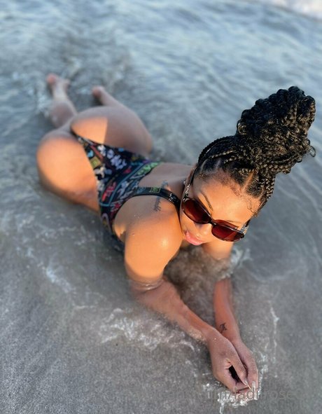 bodyonrose actrice érotique images