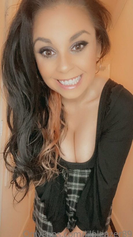 lilpleazer89 actrice artistique galeries