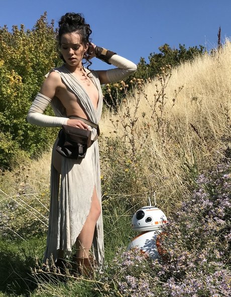 Joanie Brosas modèle sexy photo