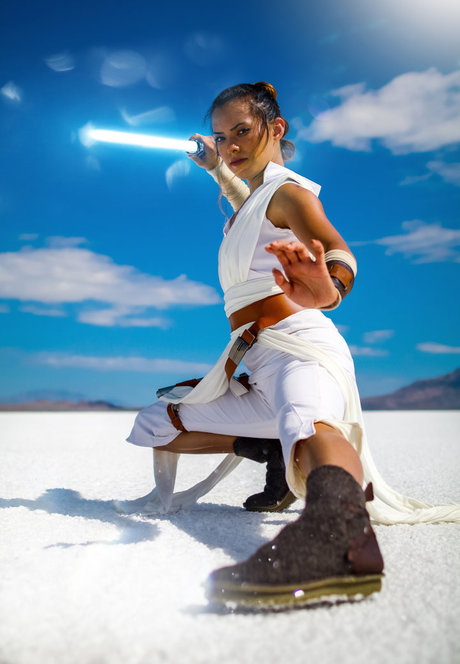 Joanie Brosas estrella sexy imagen