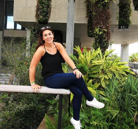 Cassidy Daiagi xxx étoile archive