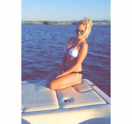 Amber BeIarski modelo agradable galería