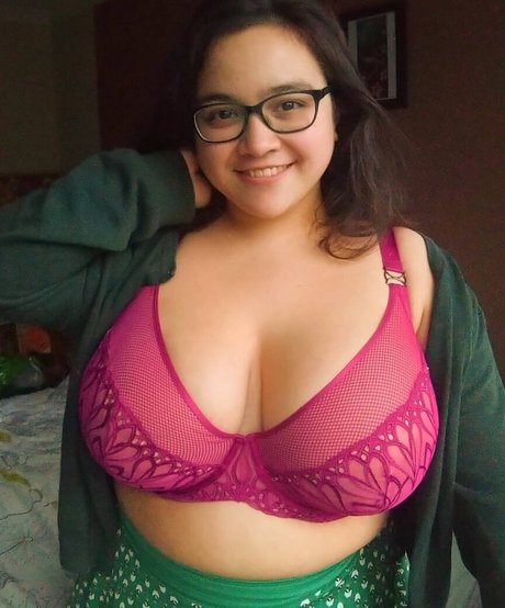 janineaam estrella porno atractiva archivo