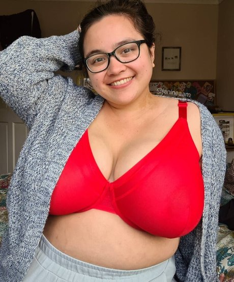 janineaam actrice libre image