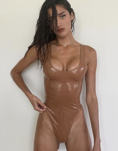 Dani Carbon star sexy photos