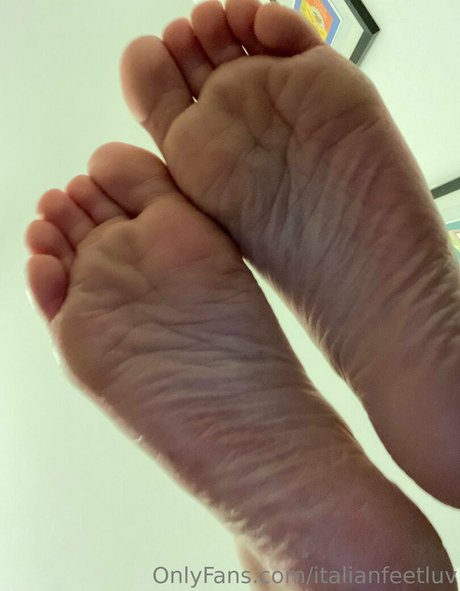 italianfeetluv linda estrella imagen