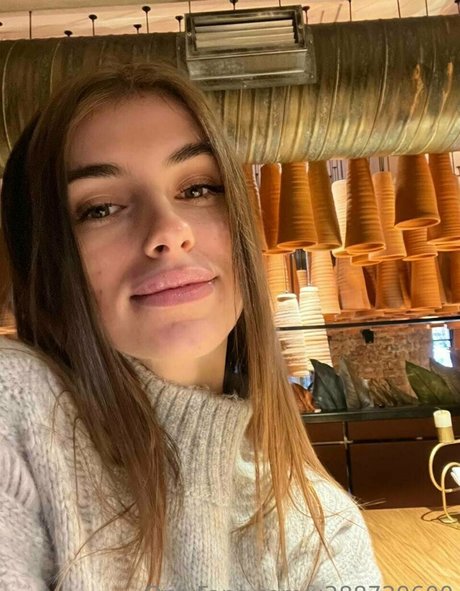 annie minor modelo porno galerías