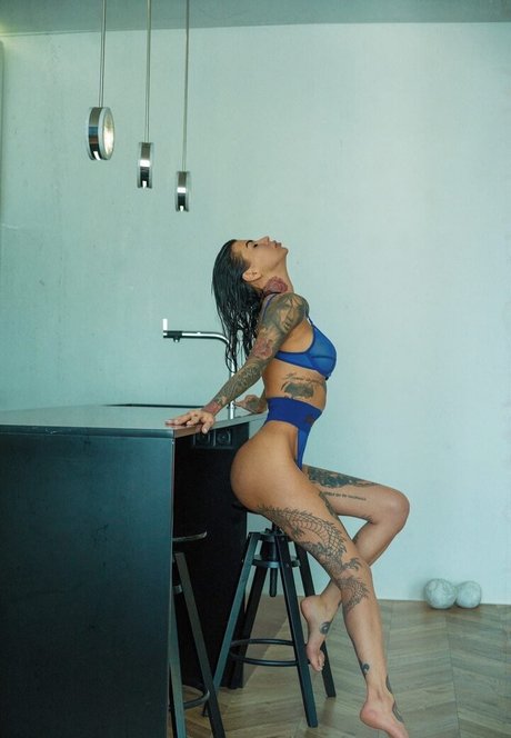 Lady Vamp modèle porno collection