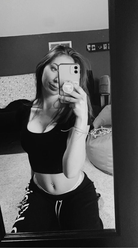 Kaelyn Myers modelo perfecto galería