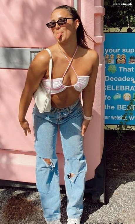 Annika Becker modelo desnuda foto