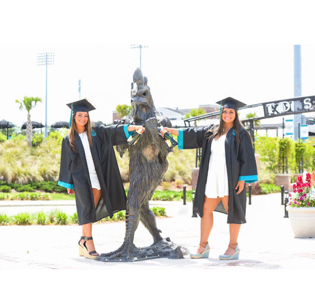 Lizzy Decologero star du porno sympa galerie