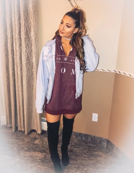 Lizzy Decologero estrella superior archivo