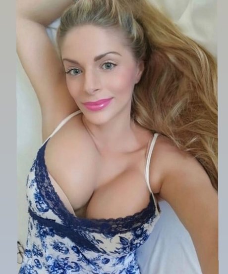 Francesca Cipriani estrella de alta definición galerías