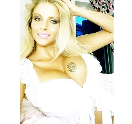 Francesca Cipriani nus de stars du porno images