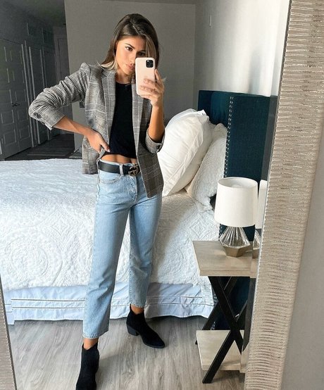 Hailey Lower hermosa estrella porno imagen