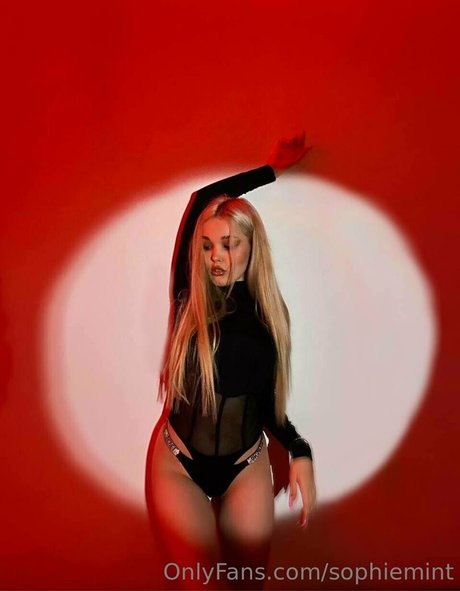 sophiebbface modelo atractivo galerías