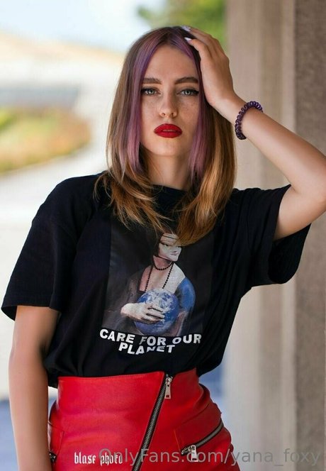 yanafoxy free modèle sympa archive