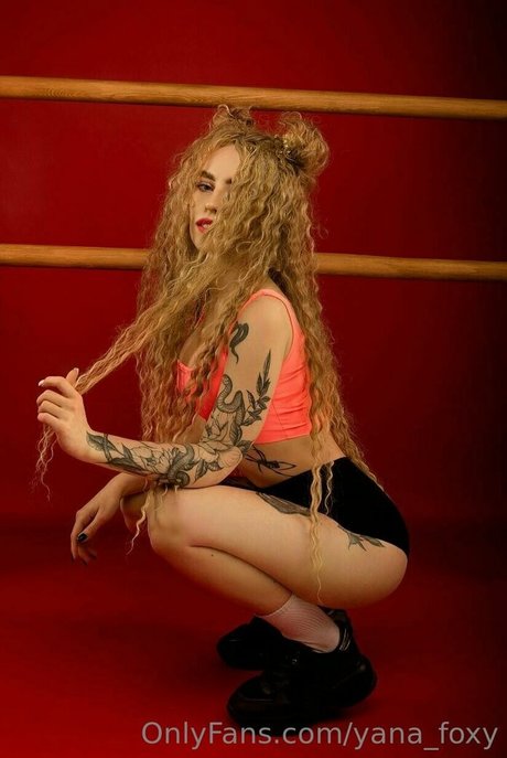 yanafoxy free actriz de desnudos foto