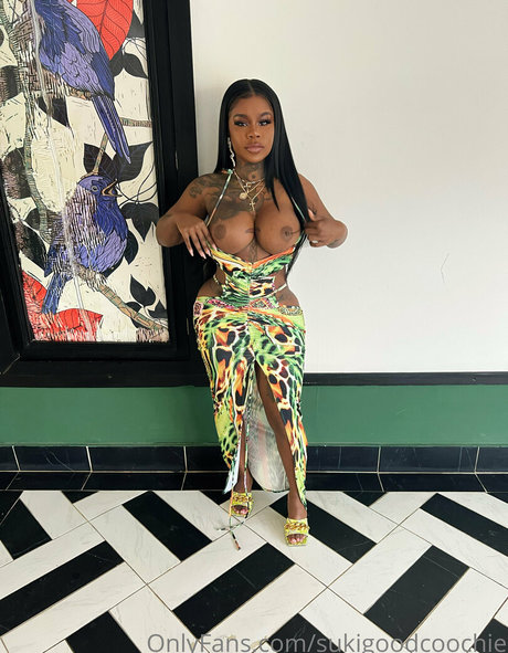 sukigoodcoochie étoile sexy images