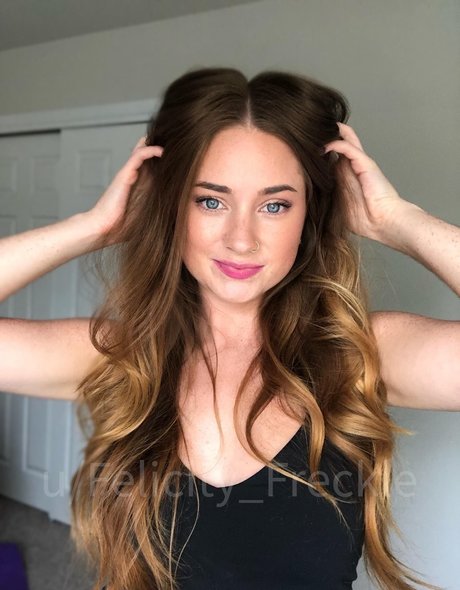 Felicity Freckle modelo desnudos fotos