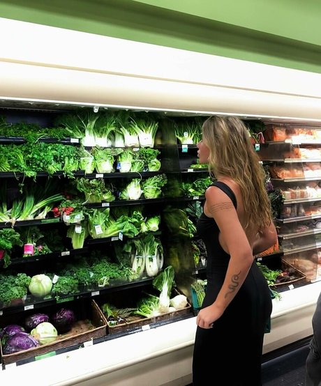 Linea Sindt modèle nu galerie