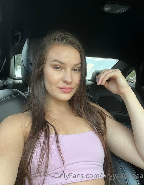 bryyaannaaa star du porno érotique des photos