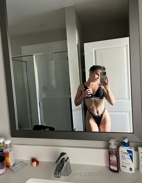 bryyaannaaa desnudos de estrellas imagen