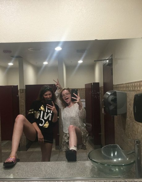 Nikole Nash buen modelo galerías