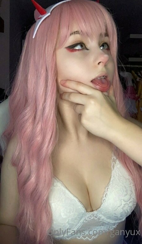 Ganyux modelo sexual imágenes