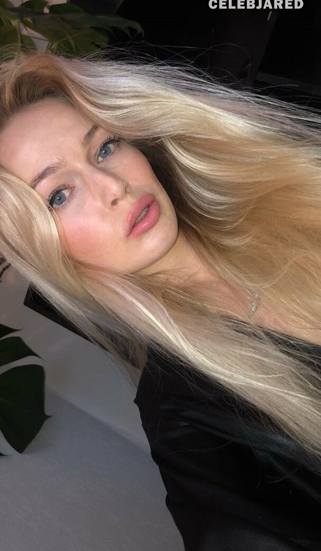 Frederikke Bach nude pornstar pics
