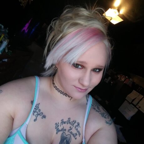 Squeakypuddin model best photos