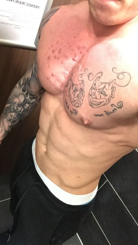 Toothpiick nude pornstar archive