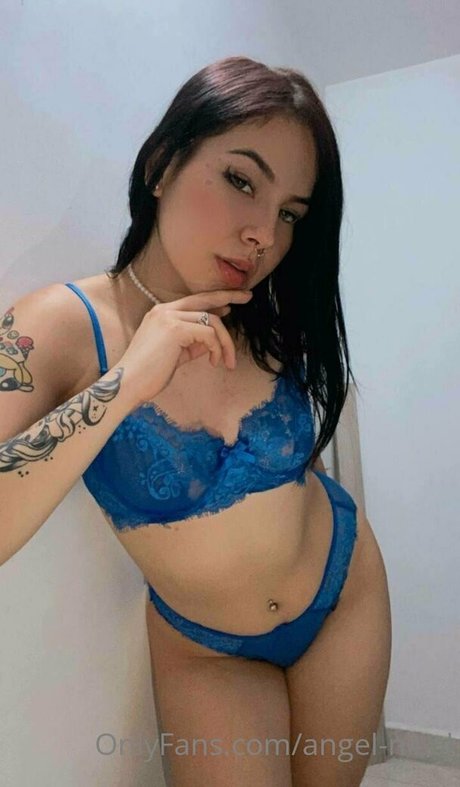 angel nicol estrella sexy imagen