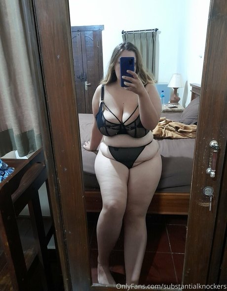 substantialknockers modèle parfait collection