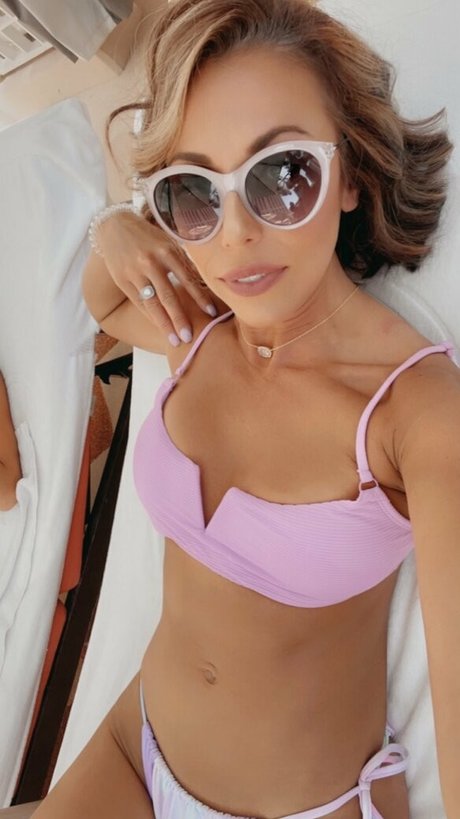ulauryn gemini xxx actress img