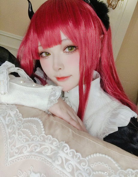 Lilium725 arte modelo galería