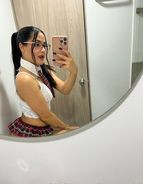 iamqueenjaii sexo modelo fotos