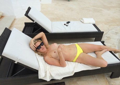 Ellie Goulding buen modelo galería