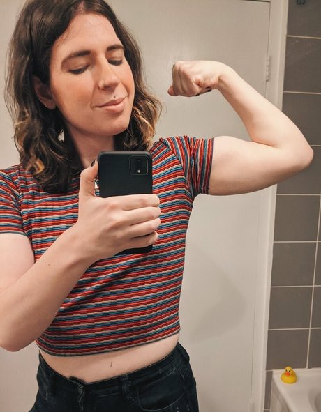 wildflowerfaye actrice galerie