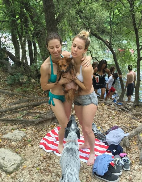 Iliza Shlesinger mannequin images