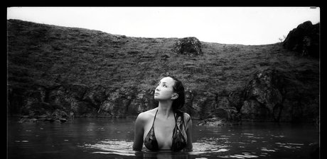 Celine Tran hot model photo