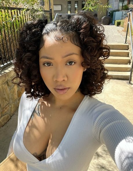 faiygo actriz caliente foto