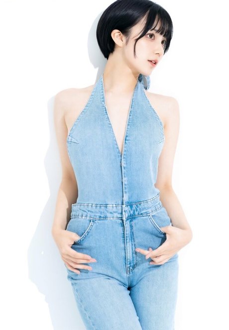 Amakawa Seika actriz de arte galerías