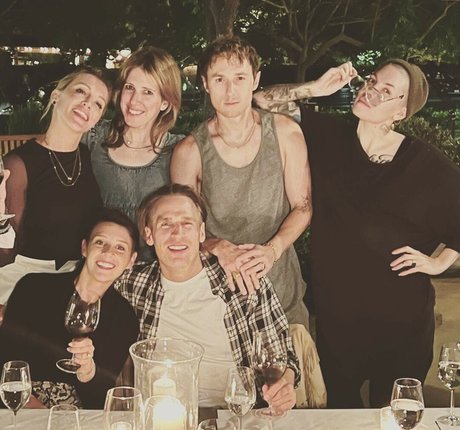 Katie Cassidy estrella erótica galerías